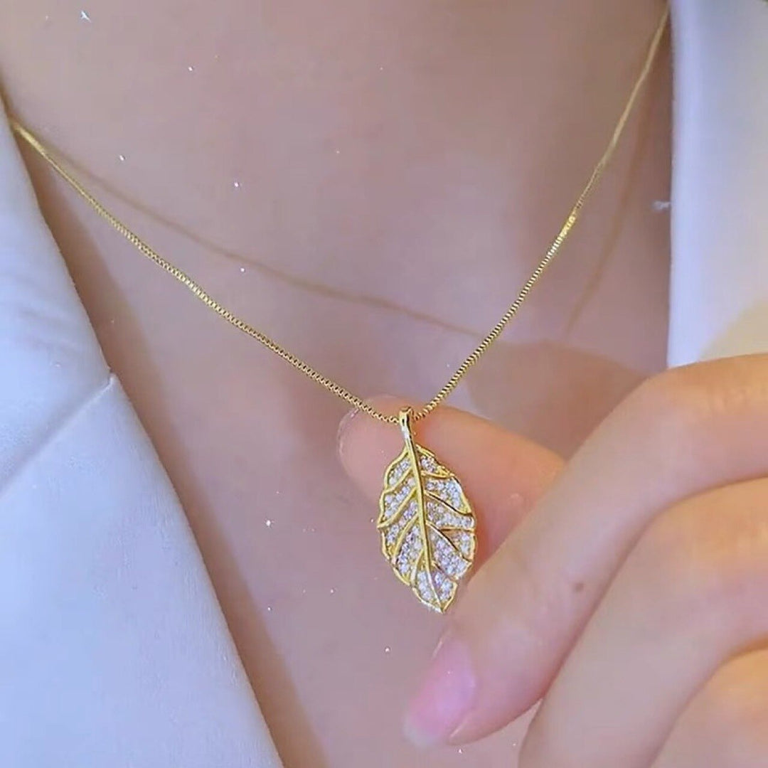 BowLift | Nature Sparkle Tree Leaf Pendant Necklace