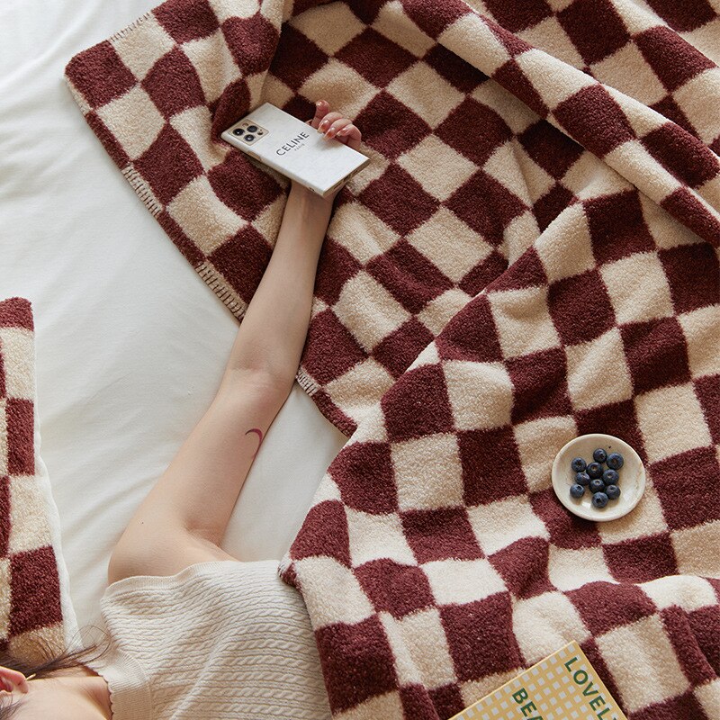Plain Checkerboard Throw | Bowlift