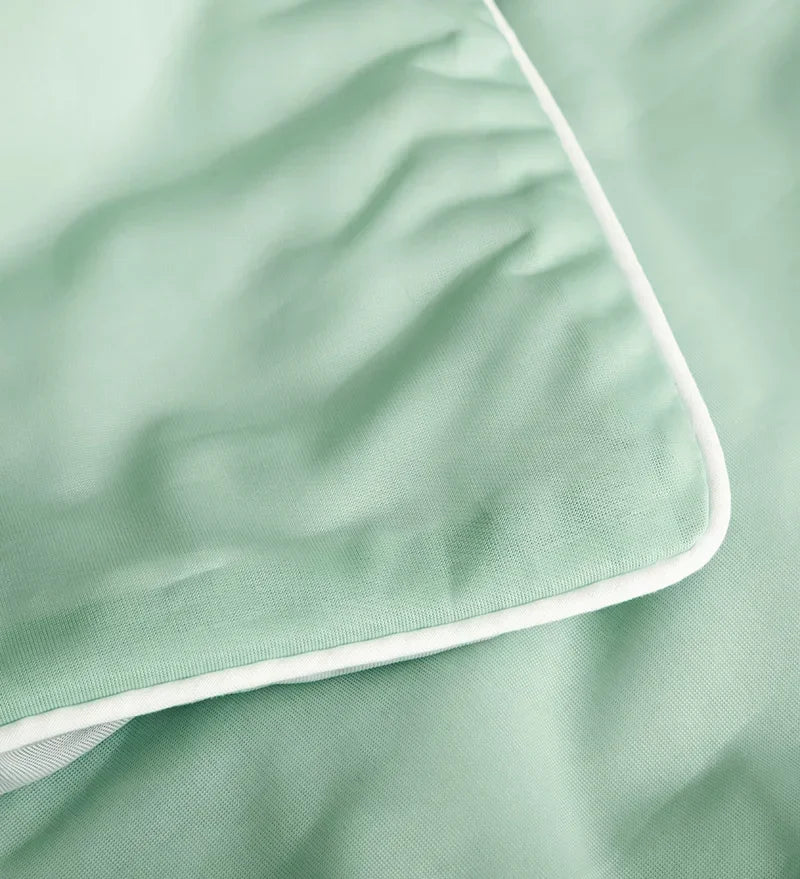 High-Quality Cooling Blanket – Smooth Air-Conditioning Comforter, Lightweight Summer Quilt with Double-Sided Cooling Fabric | Bowlift