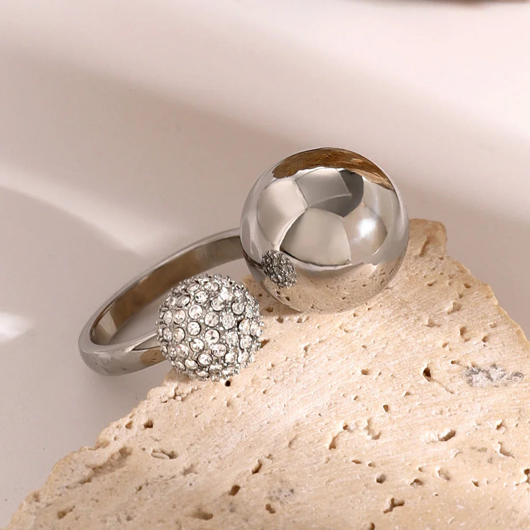 BowLift | Asymmetric Diamond Accented Sphere Ring