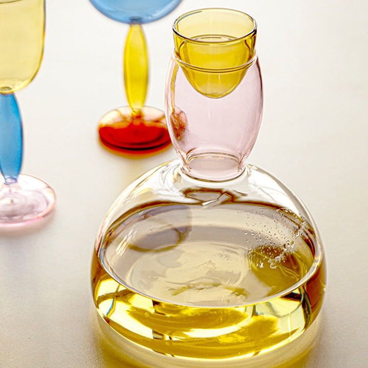 BowLift | Chalice and carafe made of colored glass by Phillips