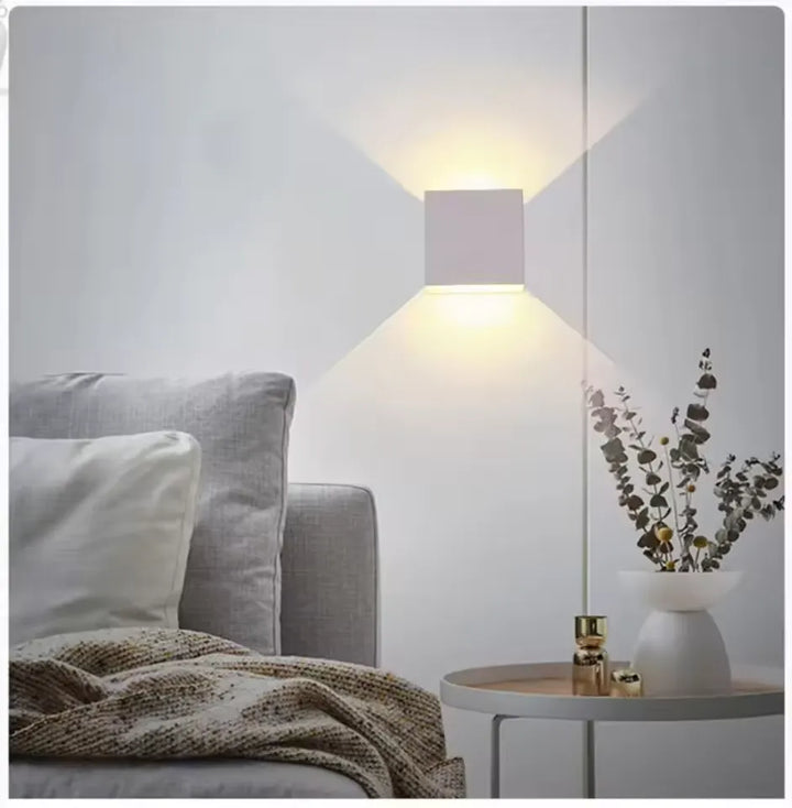 BowLift | Modern Wall Lamp with Subtle and Refined Glow