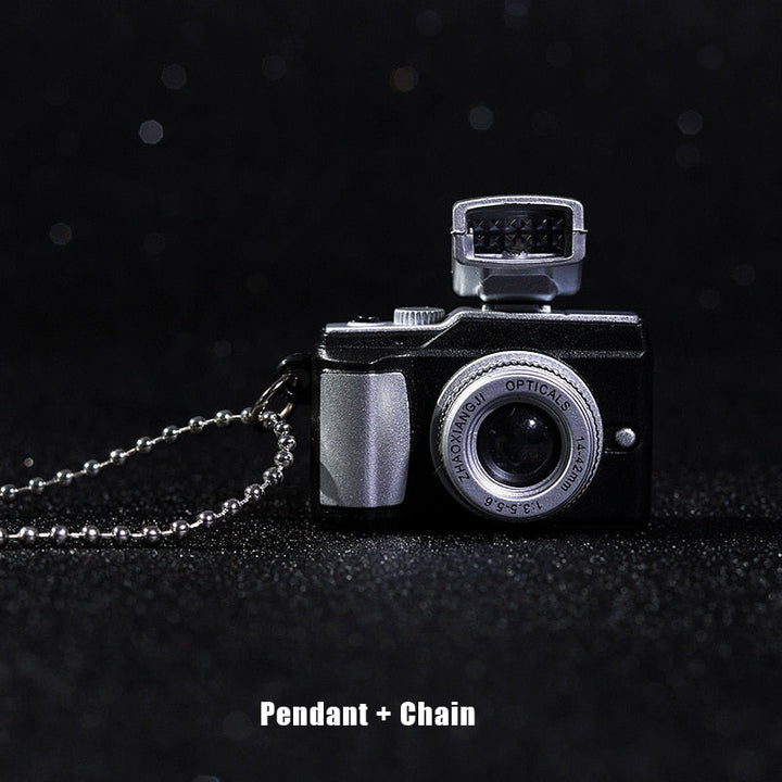 BowLift | Vintage Camera Shaped Flashlight Necklace