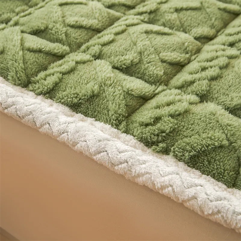 BowLift | Thick Warm Winter Blanket Mattress Pad