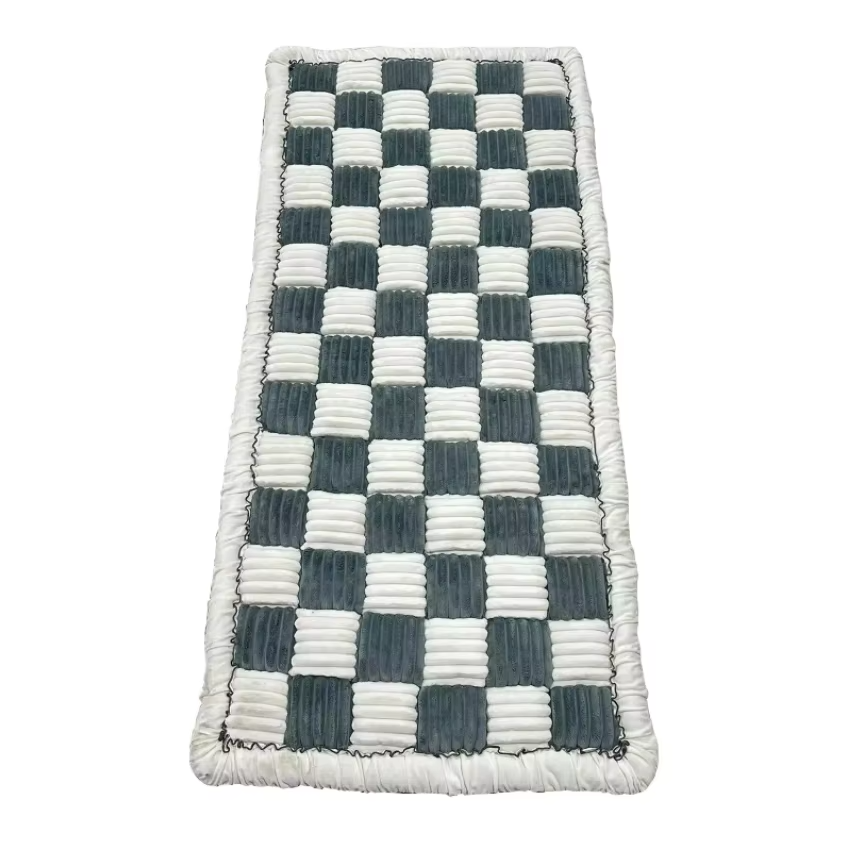 BowLift | Warm Anti-Slip Washable Dog Bed Mat & Sofa Protector