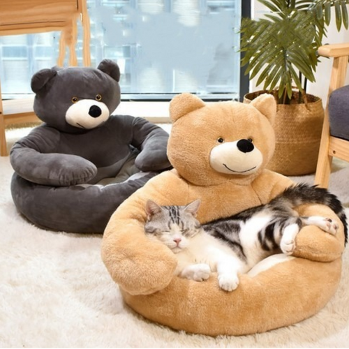 BowLift | CuddleCub - Winter plush dog bed in bear shape