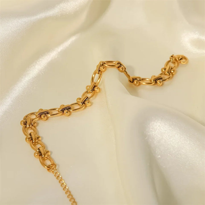 BowLift | Dainty Oval Accented Bracelet