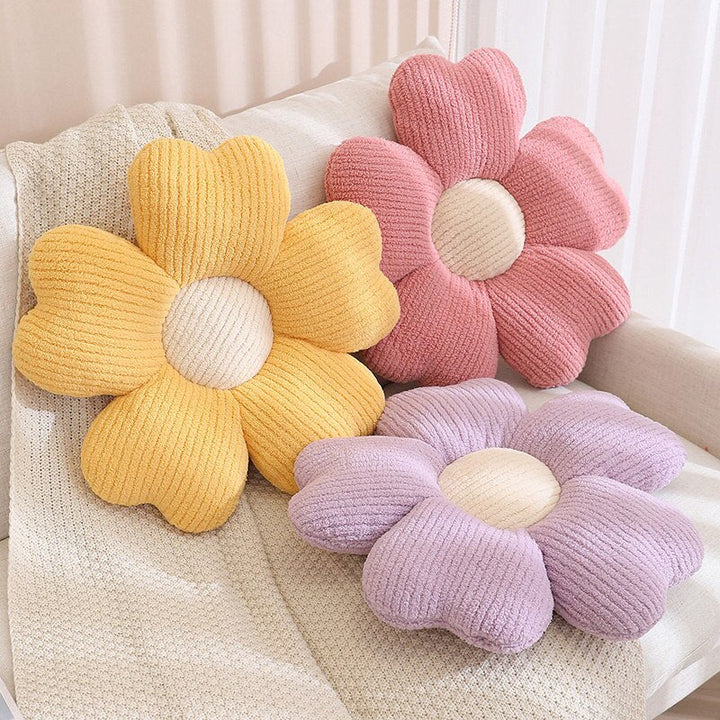 BowLift | Soft Clover Flower Decorative Pillow