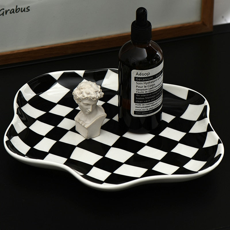 BowLift | Tora Chessboard Tray