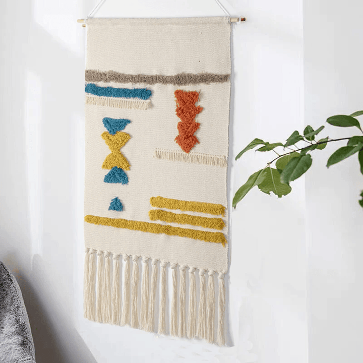 BowLift | Geometric Tufted Wall Carpet