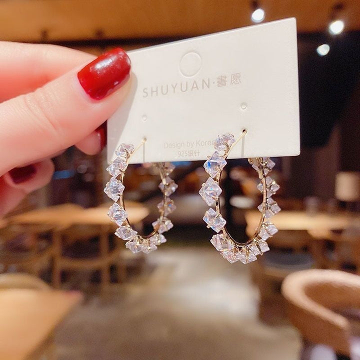 BowLift | Elegant Flower Long Chain Earrings