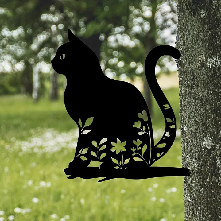 BowLift | Metal cat silhouette for garden and patio decoration