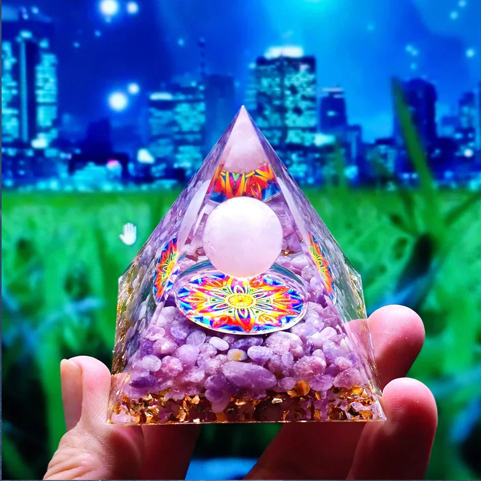 BowLift | Orgonite Pyramid with Amethyst Pendulum – Energy, Protection and Decoration