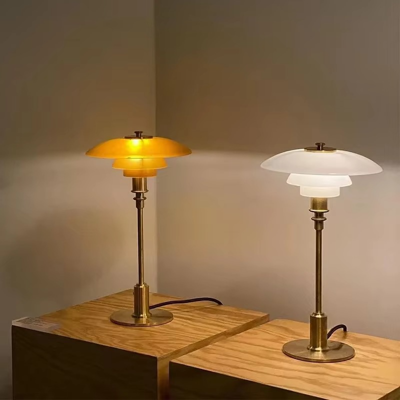 BowLift | Danish designer lamp - Dimmable table lamp