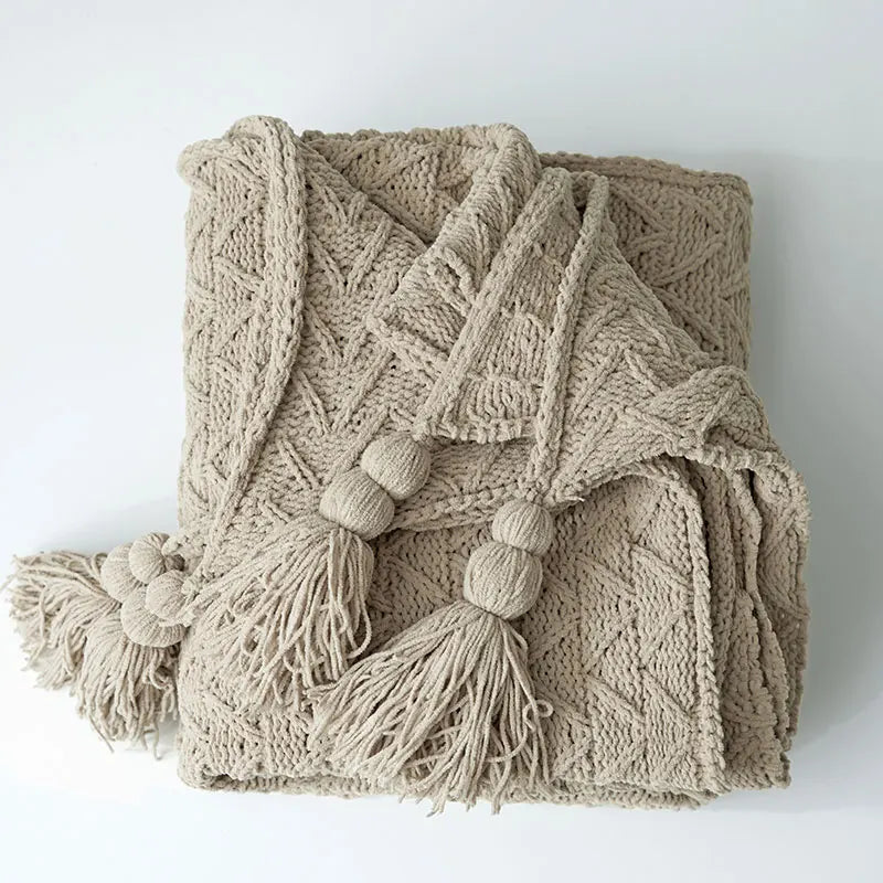 HeartCozy Blanket – Luxe Chenille Blanket with Heart Fringes Bowlift
