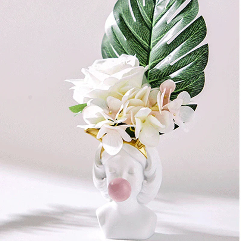 Compact Ceramic Vase Bowlift