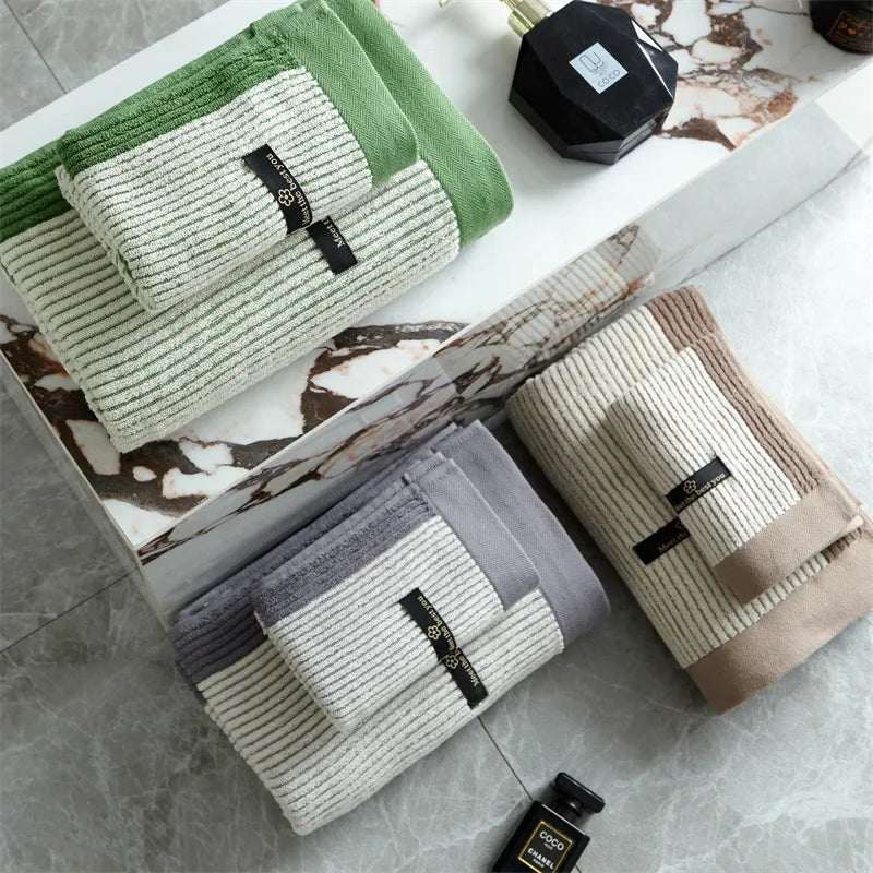 BowLift | Luxurious, super soft and absorbent face/bath towel made from 100% organic cotton