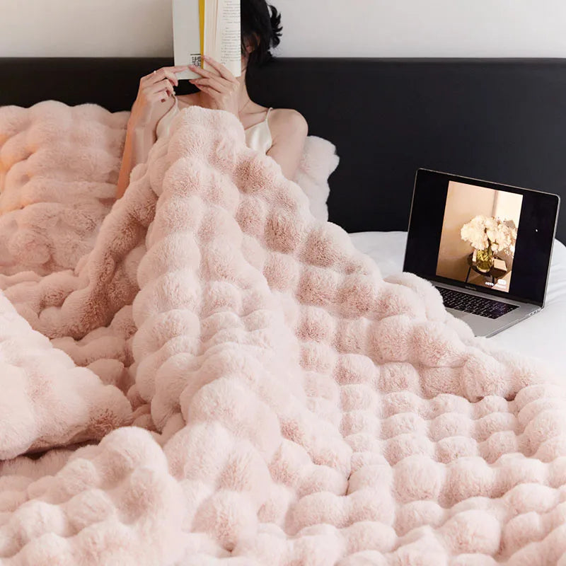 BowLift | Elegance of warmth on your sofa
