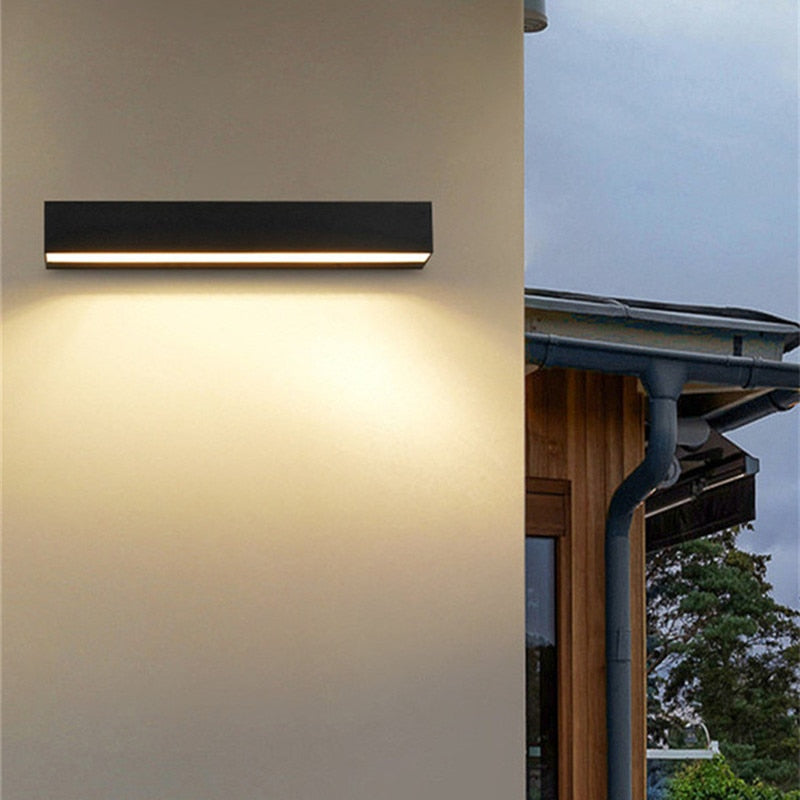 BowLift | GardenLux – Elegant Wall Lamp for Garden with Luxurious Glow