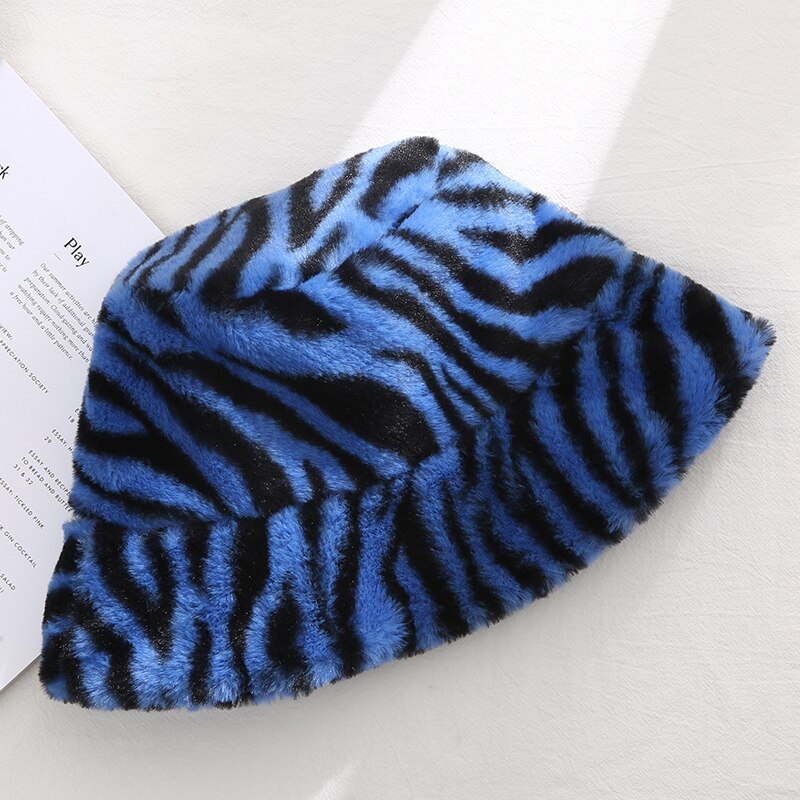 BowLift | Velvet Soft Winter Hat Luxury Plush – Warm Unisex Bucket Hat for Cold Days