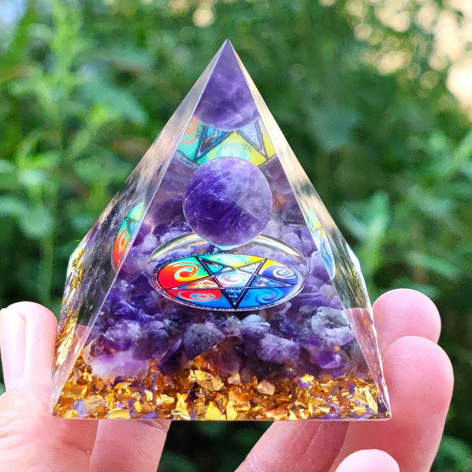 BowLift | Orgonite Pyramid with Amethyst Pendulum – Energy, Protection and Decoration