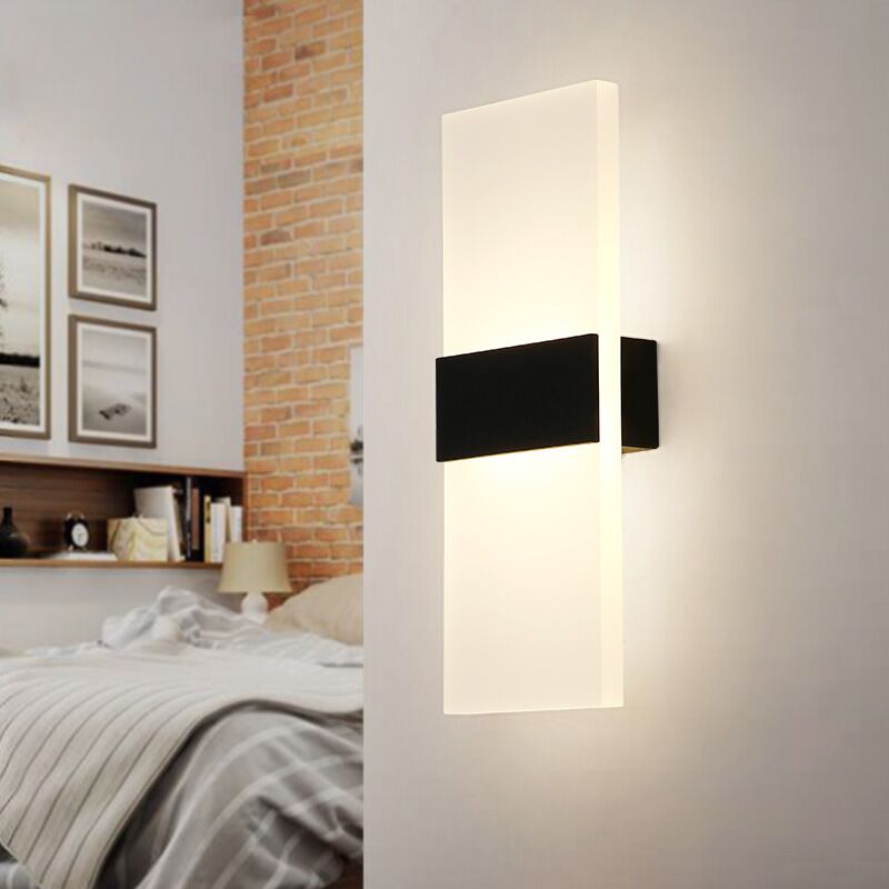 BowLift | SoftBeam – Streamlined Wall Lamp Perfect for Bedrooms