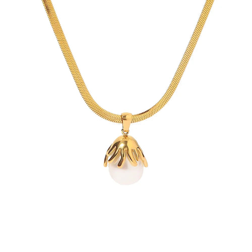 BowLift | 18k Blooming Pearl Necklace and Earrings