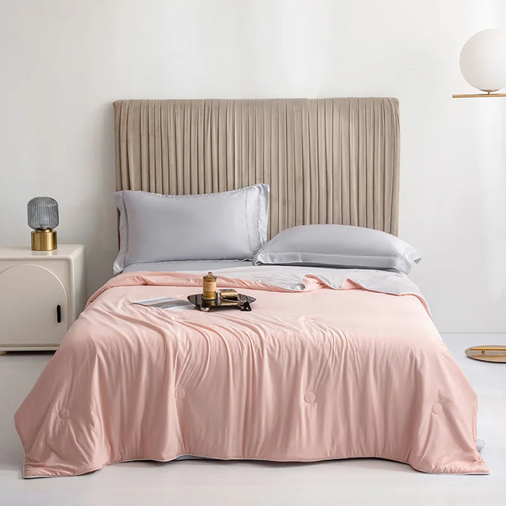 High-Quality Cooling Blanket – Smooth Air-Conditioning Comforter, Lightweight Summer Quilt with Double-Sided Cooling Fabric | Bowlift