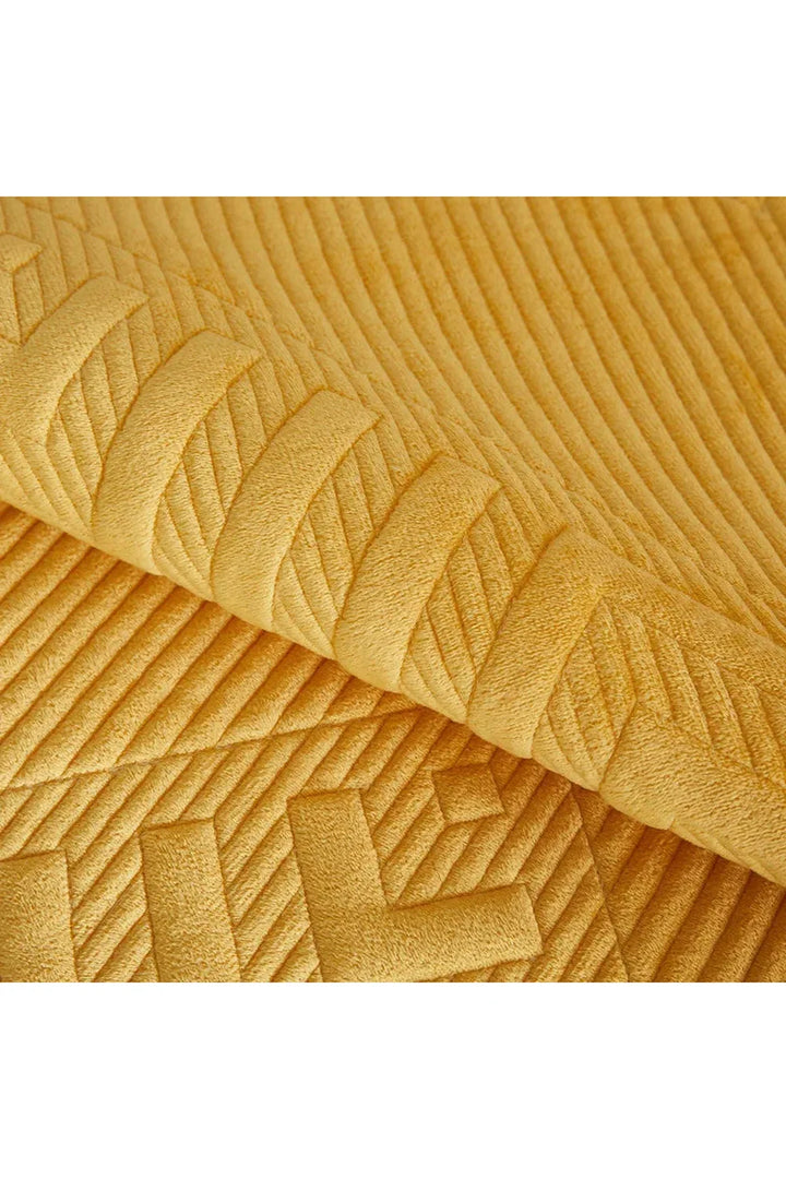 Soft Quilted Sofa Cover | Bowlift