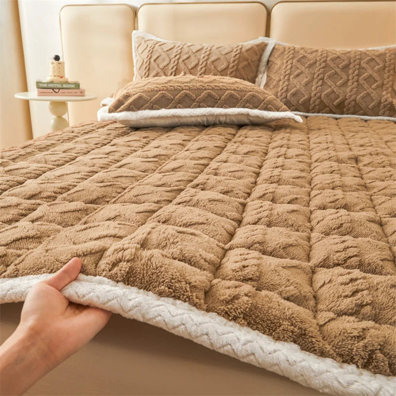 BowLift | Thick Warm Winter Blanket Mattress Pad