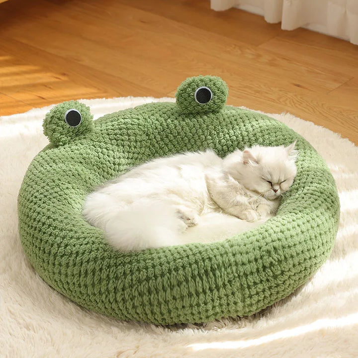 BowLift | Pet Cave FroggiHome | Plush Frog Design | Semi-Closed & Round | 40–50 cm | For Cats & Small Dogs