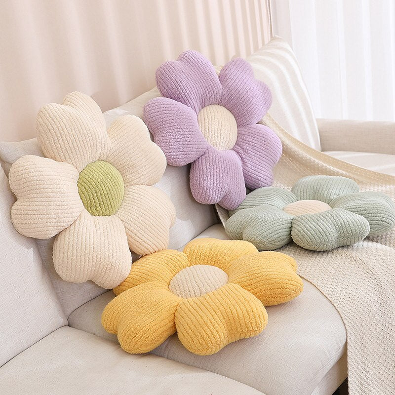 Fluffy Clover Flower Cushion | Bowlift