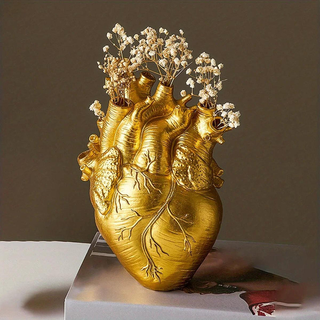 BowLift | LoveAura - Ceramic Heart-Shaped Vase