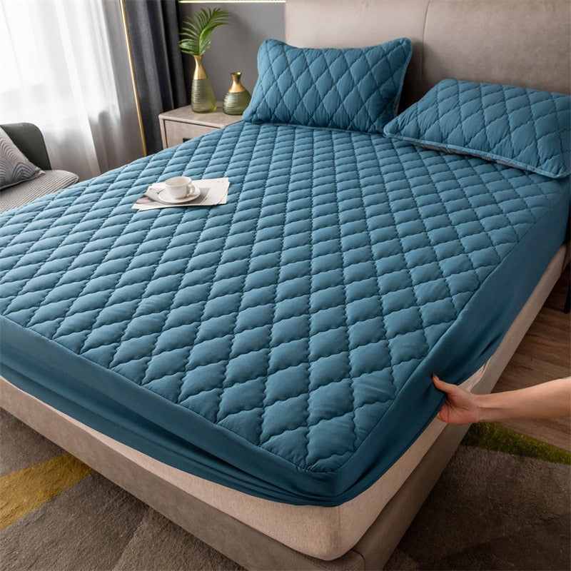 Anti-Slip Waterproof Mattress Cover | Bowlift