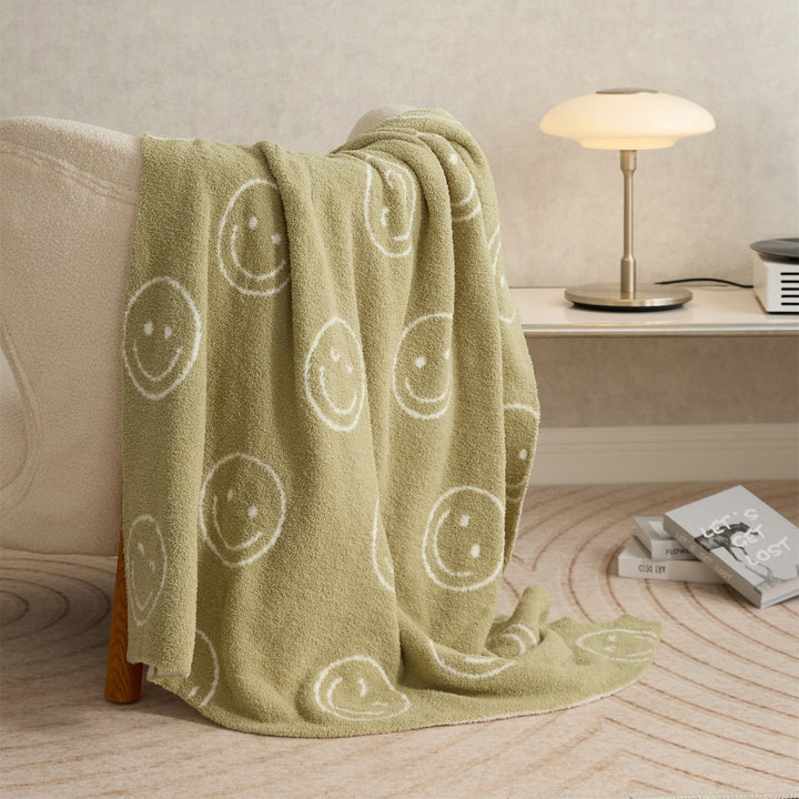 Smiley Blanket | Bowlift