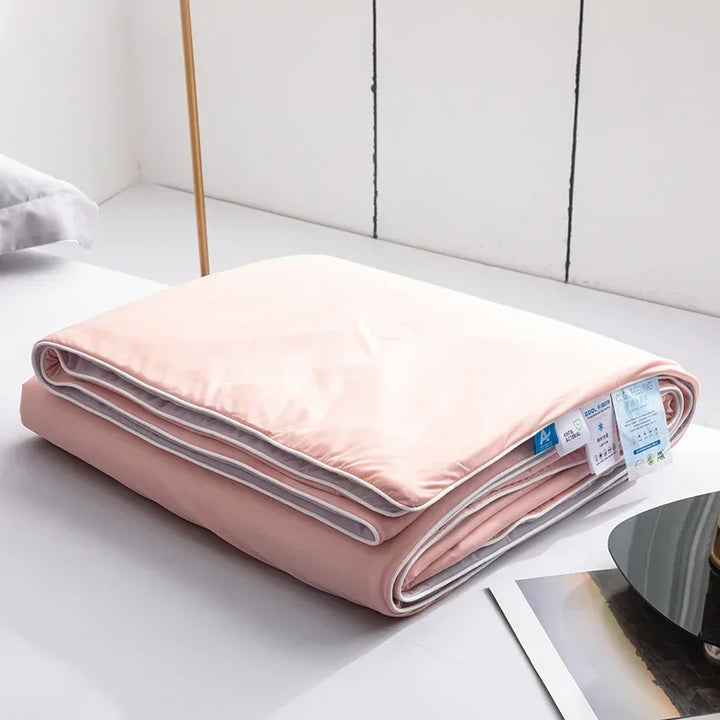 High-Quality Cooling Blanket – Smooth Air-Conditioning Comforter, Lightweight Summer Quilt with Double-Sided Cooling Fabric | Bowlift