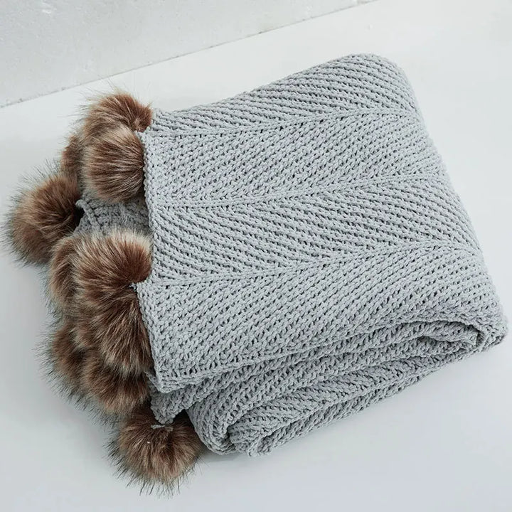 HeartCozy Blanket – Luxe Chenille Blanket with Heart Fringes Bowlift