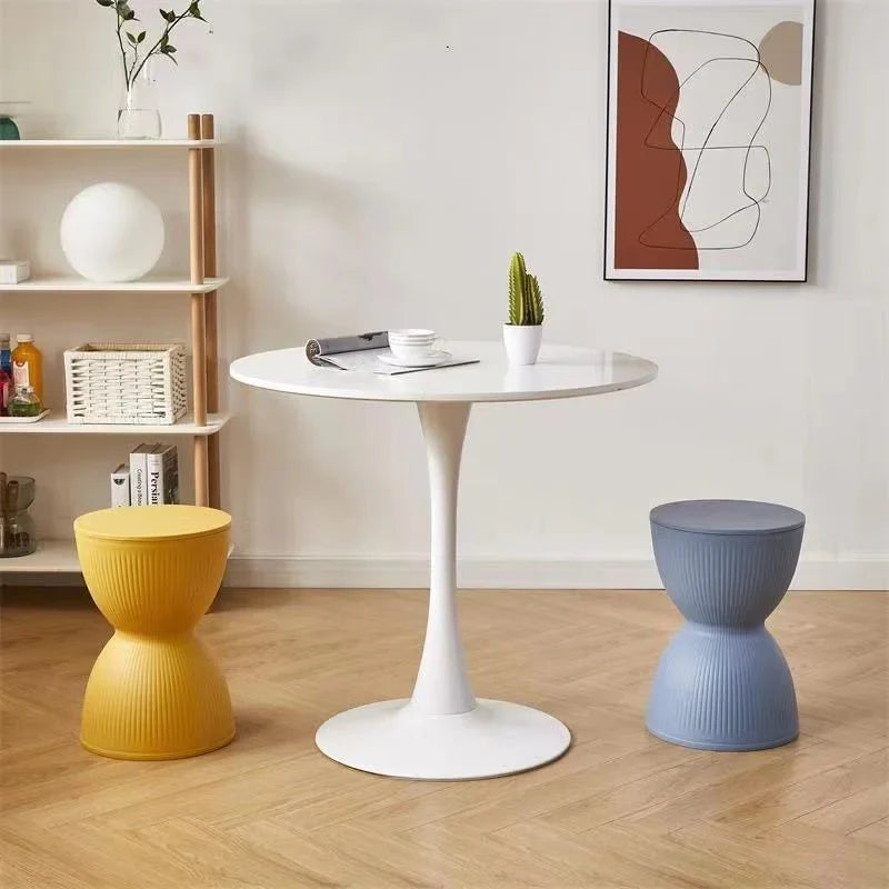 BowLift | Nordic Plastic Low Side Table with Hourglass Design