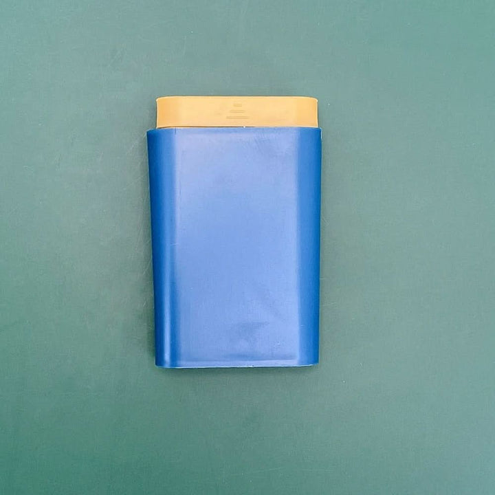 BowLift | Compact supplement box for vitamins & medicines with style