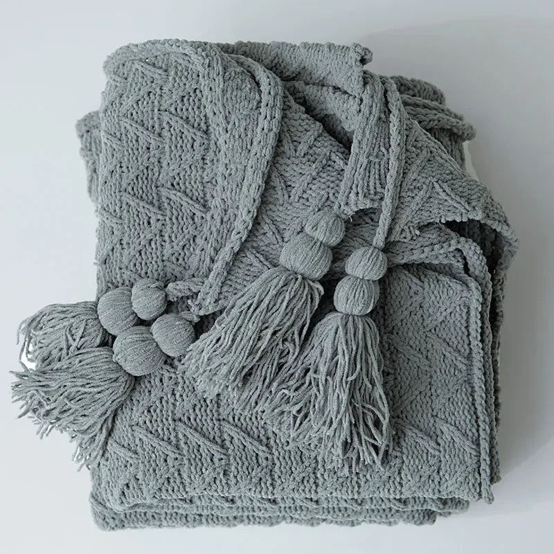 HeartCozy Blanket – Luxe Chenille Blanket with Heart Fringes Bowlift