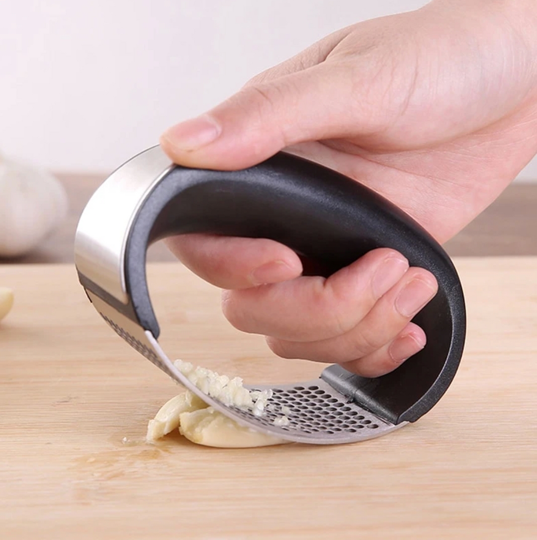 BowLift | Curved Stainless Steel Garlic Press | Your favorite kitchen gadget