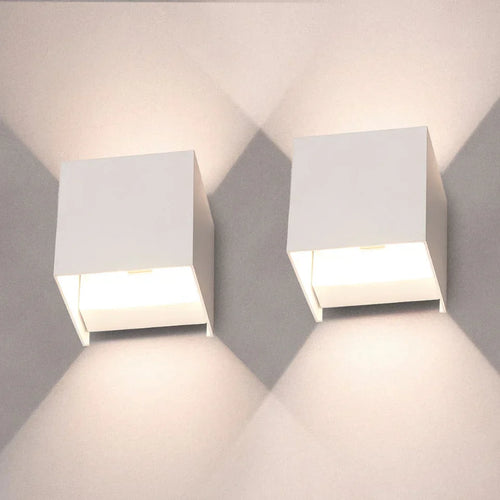 BowLift | Modern LED wall light in cube design