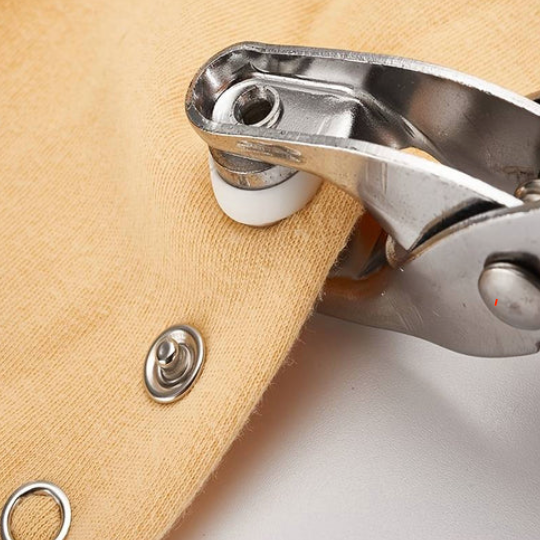 Metal snap buttons DIY set | Your clothes are like new again! | Bowlift