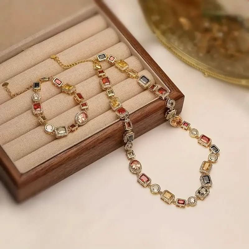 BowLift | Modern jewelry set with geometric design