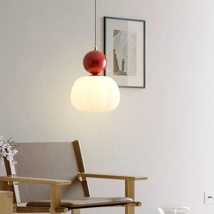BowLift | Glass charm with a golden accent of luxury