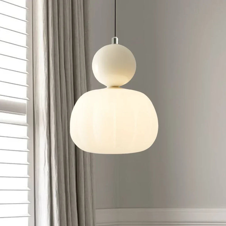 BowLift | Glass charm with a golden accent of luxury