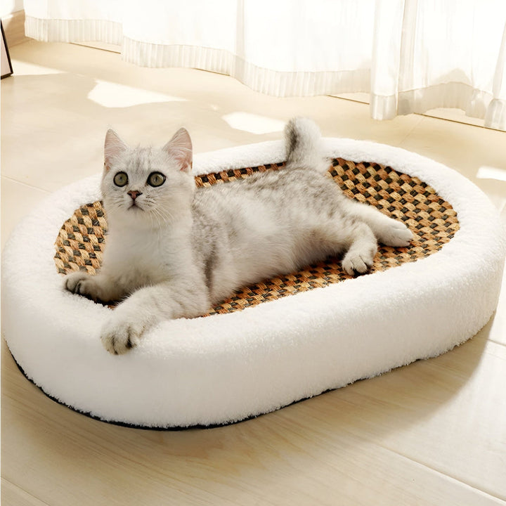 BowLift | Luxury Cat Bed with Scratching Surface – Plush 2-in-1 Cat Furniture