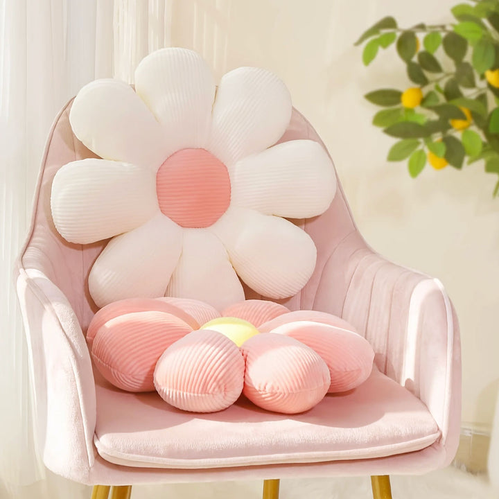 Daisy Plush Cushion | Bowlift