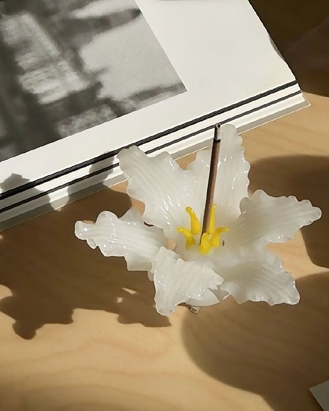 Handmade 3D Glass Ceramic Lily Incense Holder | Bowlift