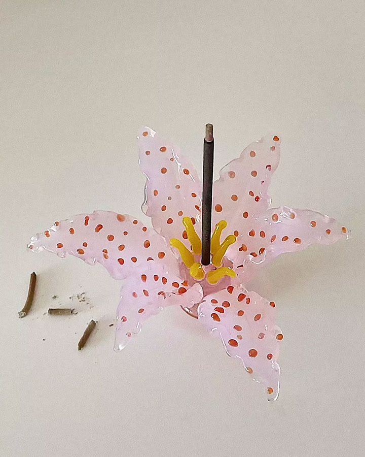 Handmade 3D Glass Ceramic Lily Incense Holder | Bowlift
